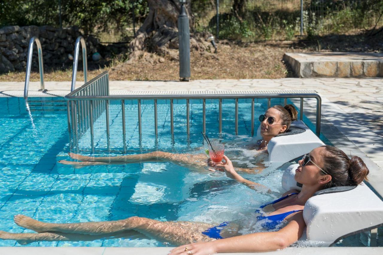 Boutique Villa Petra Amanda Heated Pool Optional Fílippos Exteriér fotografie